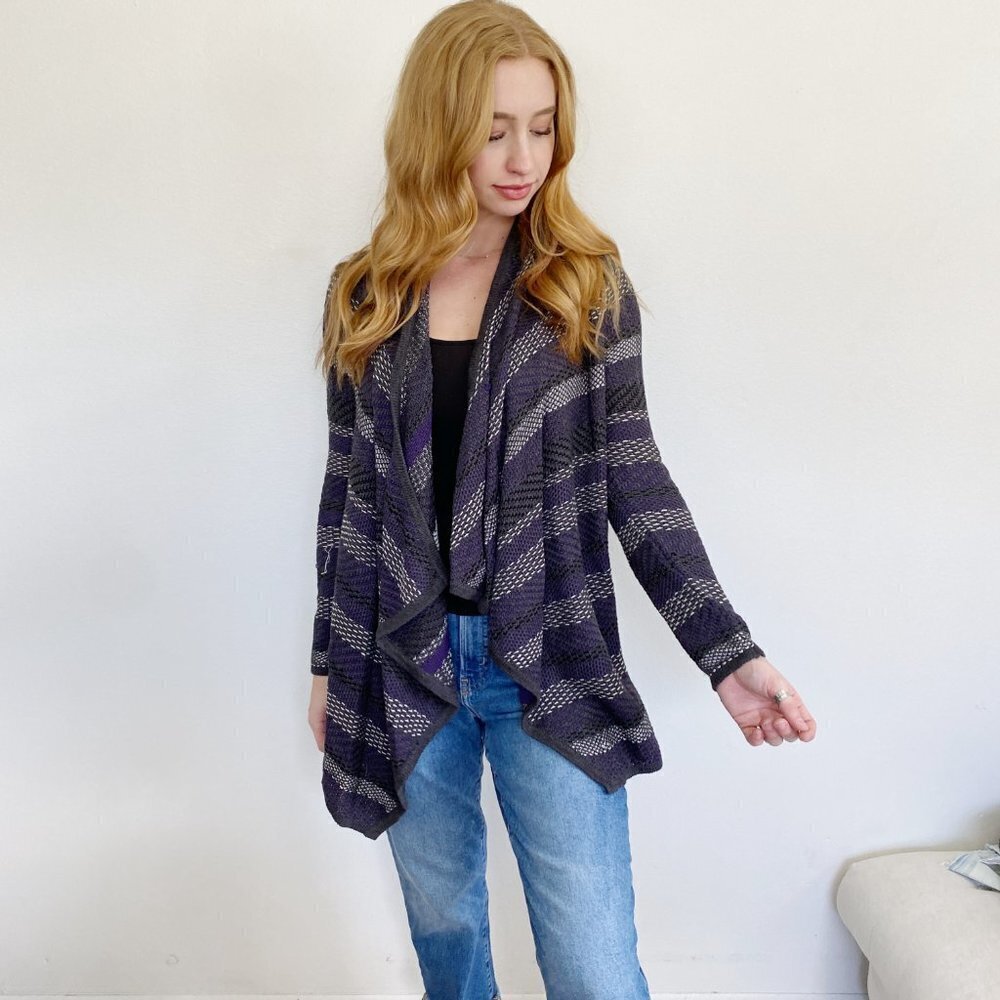 DESIGN HISTORY Knit Cardigan Sweater Small